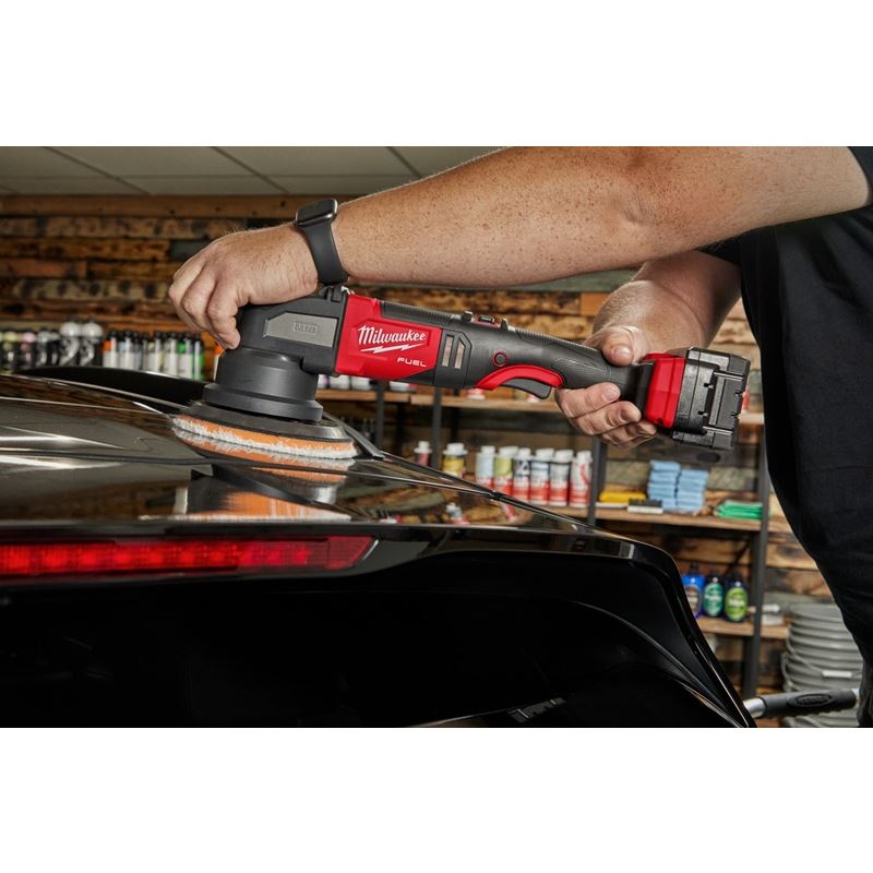Milwaukee 2685 - 22HD M18 FUEL 21mm Random Orbital Polisher Kit - Mississauga Hardware Centre Inc