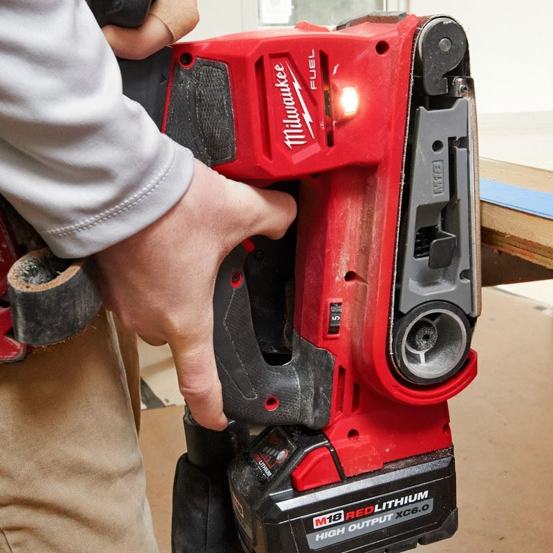 Milwaukee 2832 - 20 M18 Fuel Belt Sander - Mississauga Hardware Centre Inc