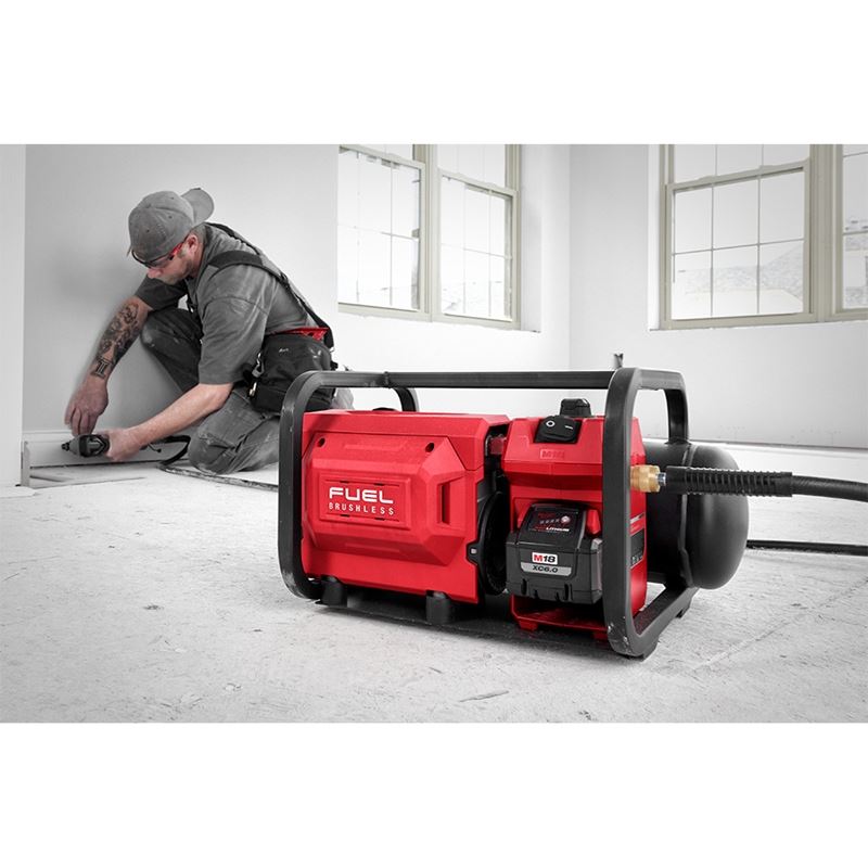 Milwaukee 2840 - 20 Milwaukee 2840 - 20 M18 FUELâ„¢ 2 Gallon Compact Quiet Compressor - Mississauga Hardware Centre Inc