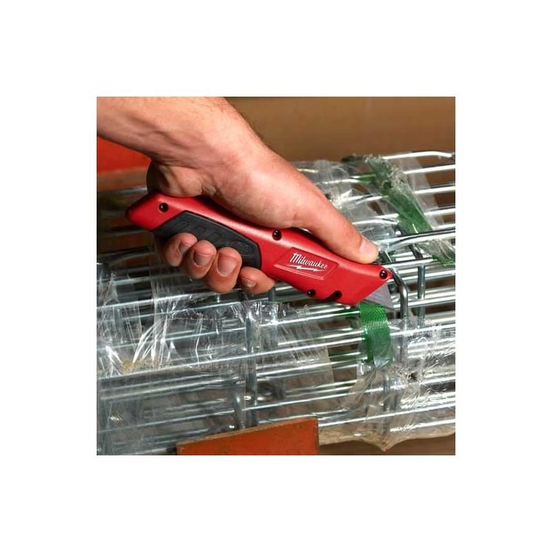 Milwaukee | 48 - 22 - 1910 Sliding Utility Knife - Mississauga Hardware Centre IncMilwaukee48-22-1910