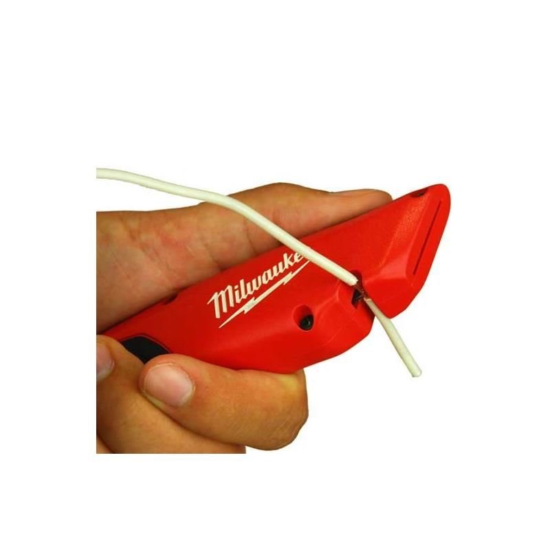 Milwaukee | 48 - 22 - 1910 Sliding Utility Knife - Mississauga Hardware Centre IncMilwaukee48-22-1910