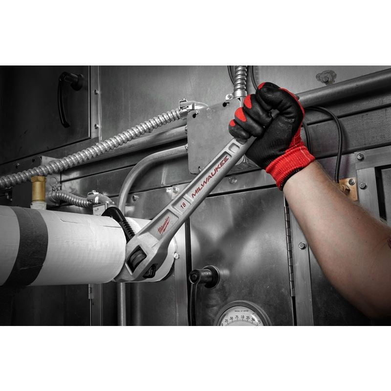 Milwaukee 48 - 22 - 7185 18 in Aluminum Offset Pipe Wrench - Mississauga Hardware Centre Inc
