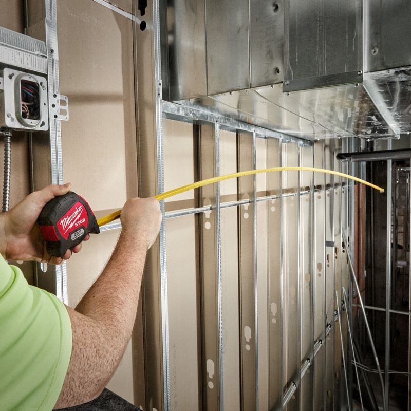 Milwaukee 48 - 22 - 9725M Magnetic STUD Magnetic Tape Measure - Mississauga Hardware Centre Inc