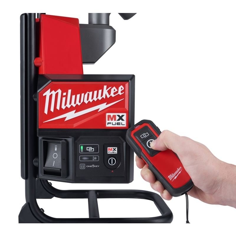 Milwaukee MXF371 - 2XC MX FUEL Backpack Concrete Vibrator Kit - Mississauga Hardware Centre Inc