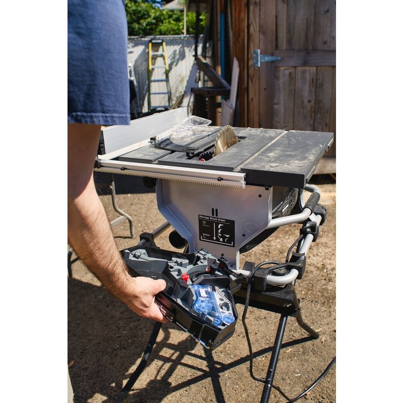 SawStop CTS - 120A60 10in Compact Table Saw - 15A 120V 60Hz - Mississauga Hardware Centre Inc