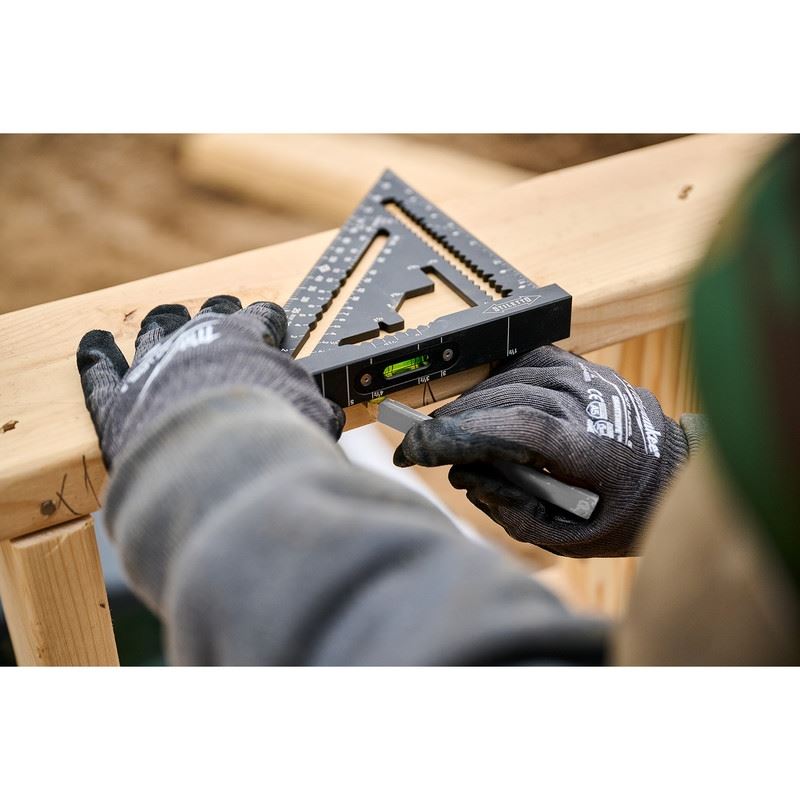 STILETTO STSQ7 - L 7in Carpenter Square with Level - Mississauga Hardware Centre Inc