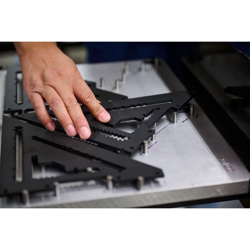 STILETTO STSQ7 - L 7in Carpenter Square with Level - Mississauga Hardware Centre Inc