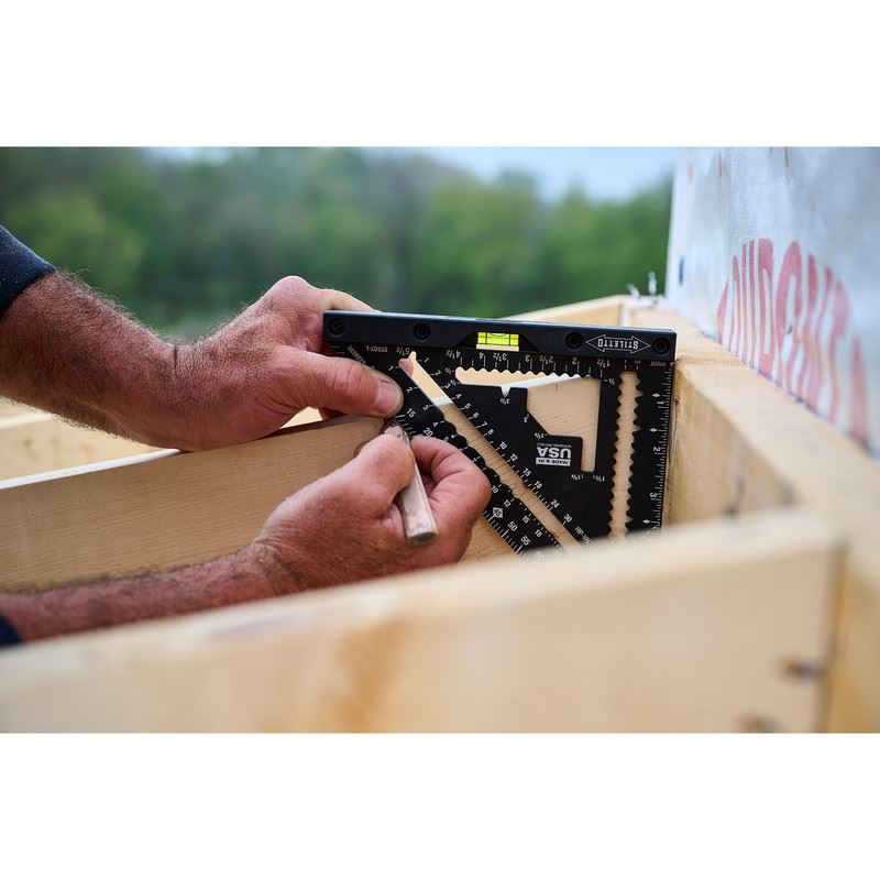 STILETTO STSQ7 - L 7in Carpenter Square with Level - Mississauga Hardware Centre Inc