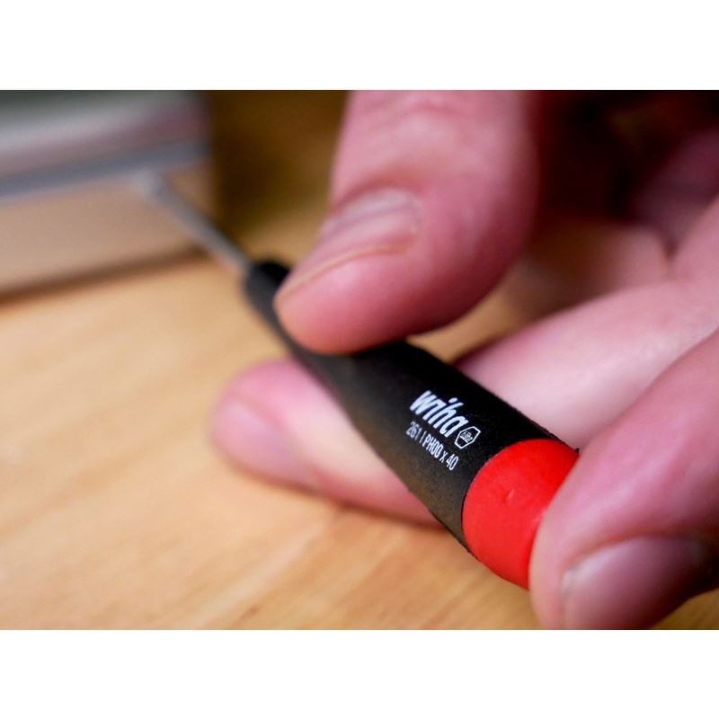 Wiha 26197 7 Piece Precision Slotted and Phillips Screwdriver Set - Mississauga Hardware Centre Inc