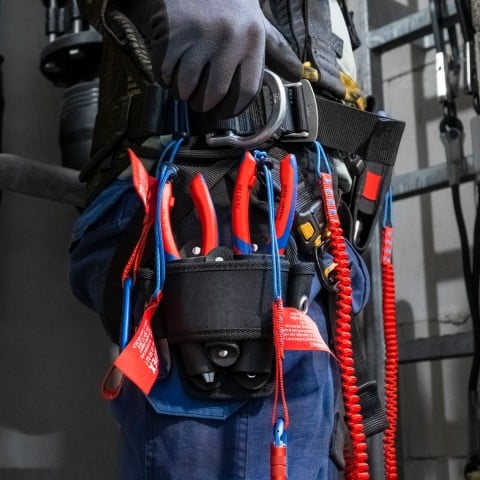 KNIPEX 02 02 225 SBA 9" High Leverage Combination Pliers