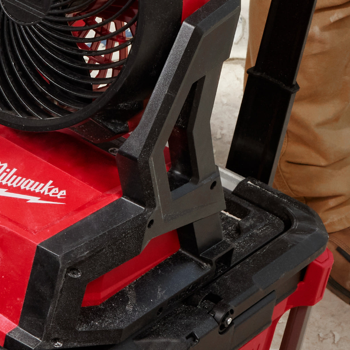 Milwaukee 0818-20 M18™ Brushless PACKOUT™ Fan