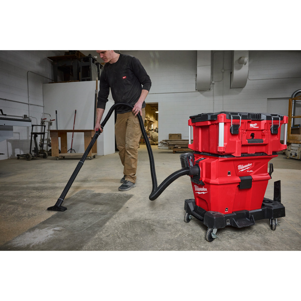 Milwaukee 0914-20 M18 FUEL™ NEXUS™ 6 Gallon Wet/Dry Vacuum w/ PACKOUT™ Compatibility & VACLINK™