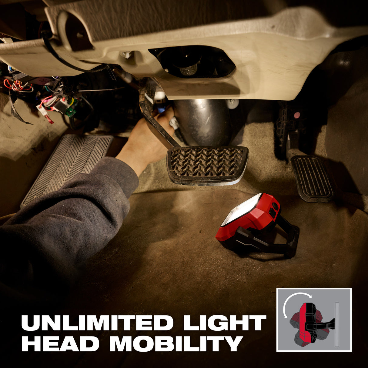 Milwaukee Tool 2015R Rechargeable Pivoting Task Light with Spot Mode