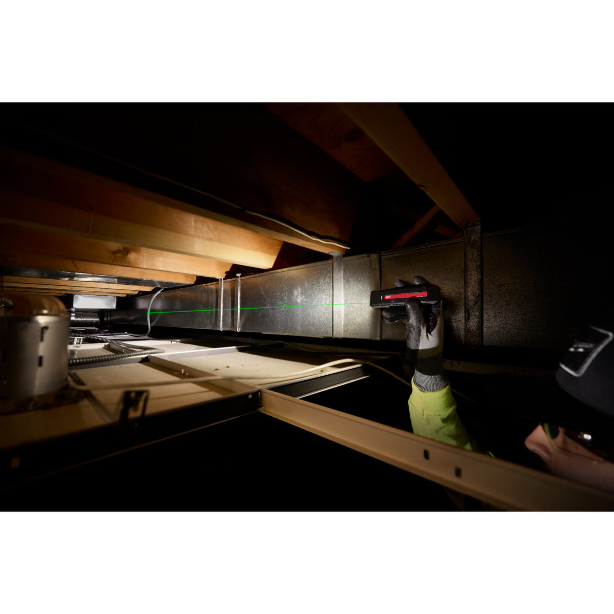 Milwaukee Tool 2016R Rechargeable Flat Flashlight with Green Laser