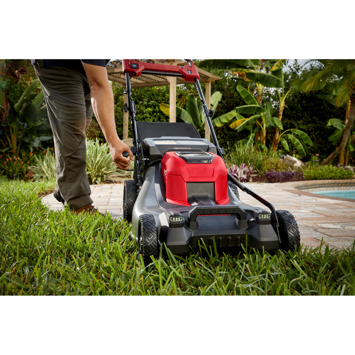 Milwaukee 2823-20 M18 FUEL™ 21" Self-Propelled Dual Battery Mower (Tool Only)