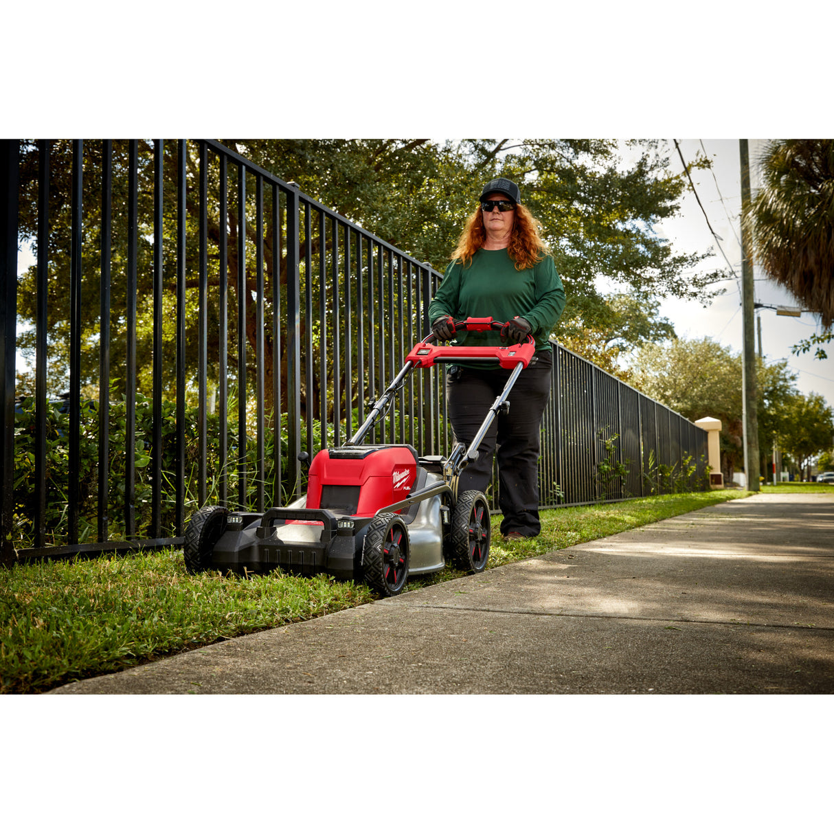 Milwaukee 2823-20 M18 FUEL™ 21" Self-Propelled Dual Battery Mower (Tool Only)