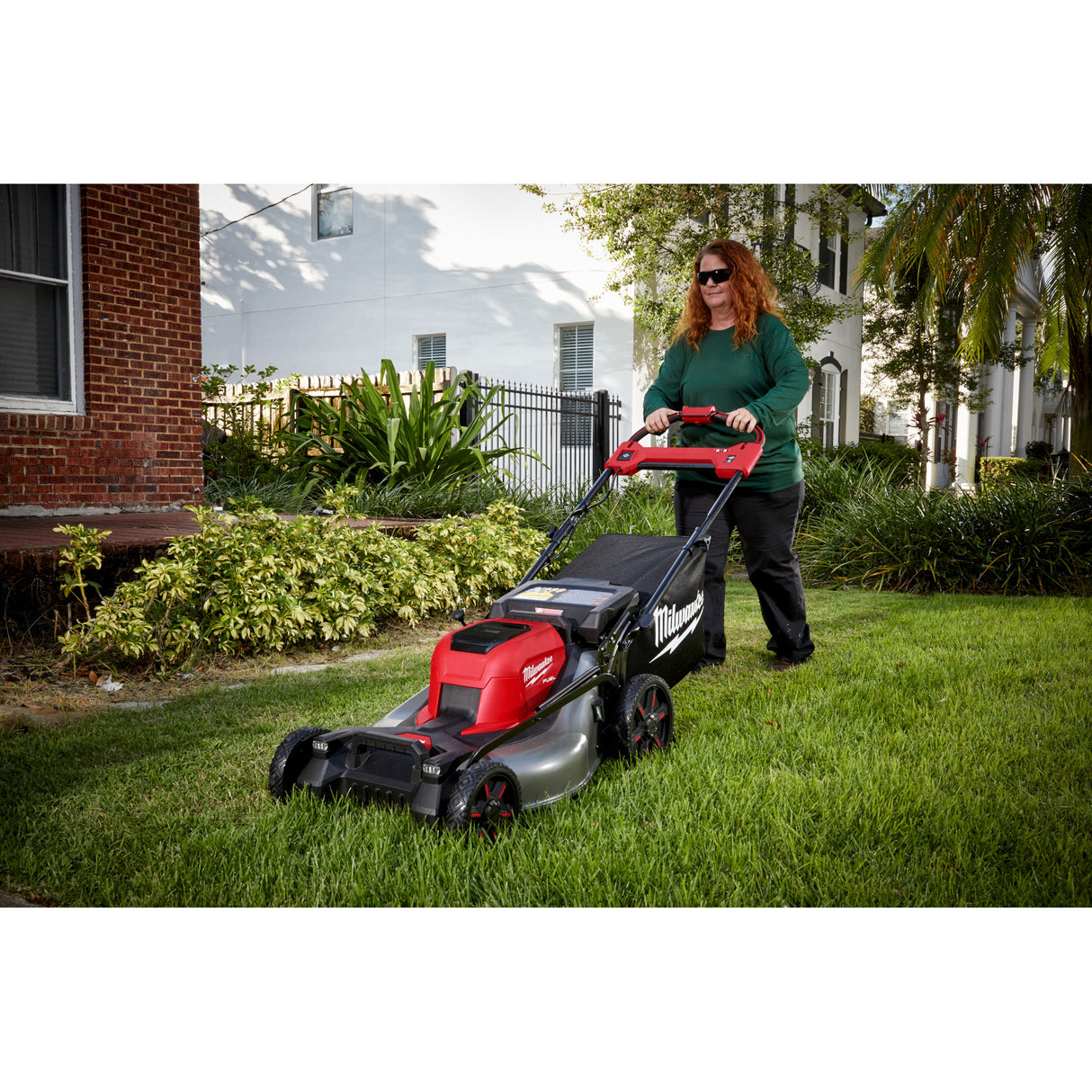 Milwaukee 2823-20 M18 FUEL™ 21" Self-Propelled Dual Battery Mower (Tool Only)