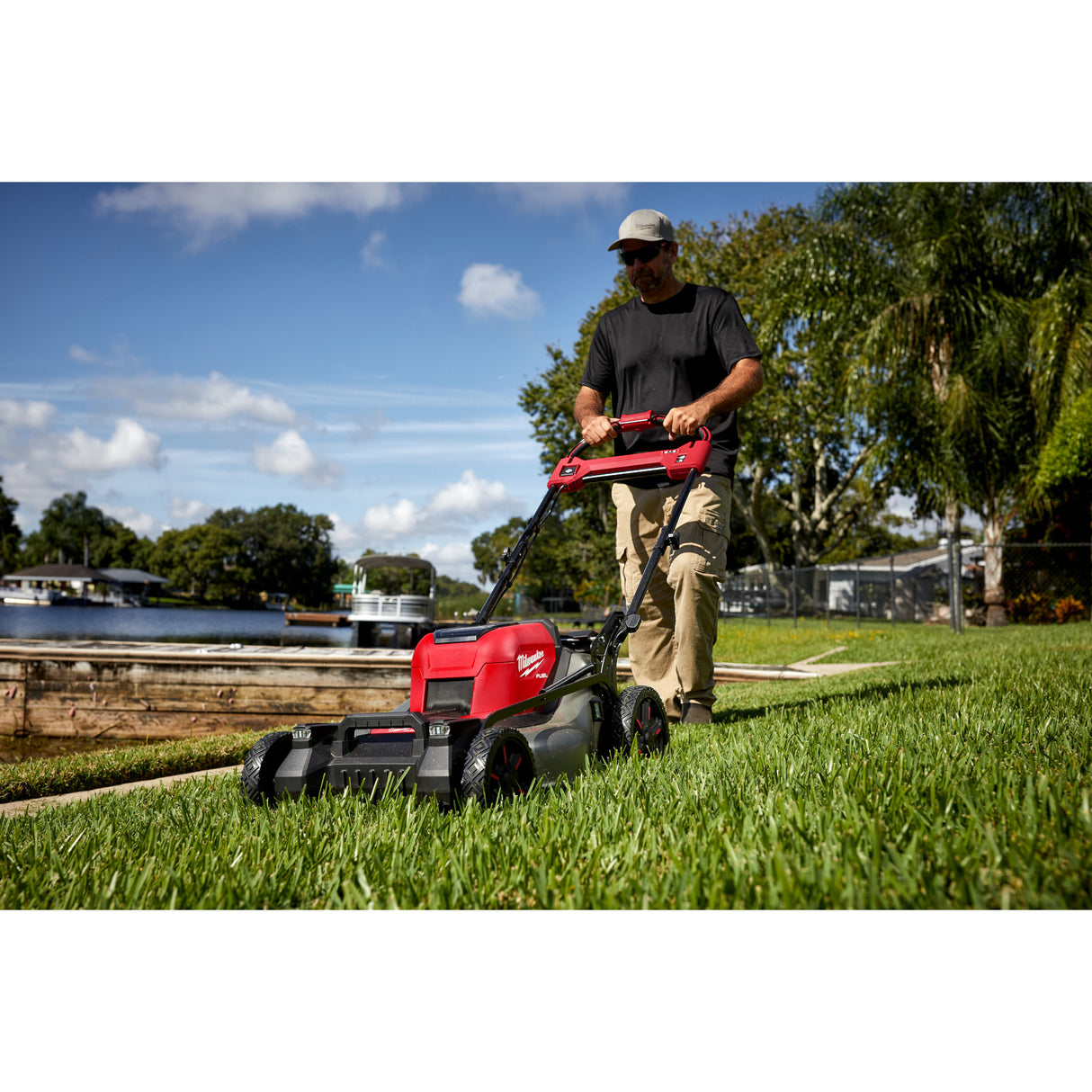 Milwaukee 2823-20 M18 FUEL™ 21" Self-Propelled Dual Battery Mower (Tool Only)