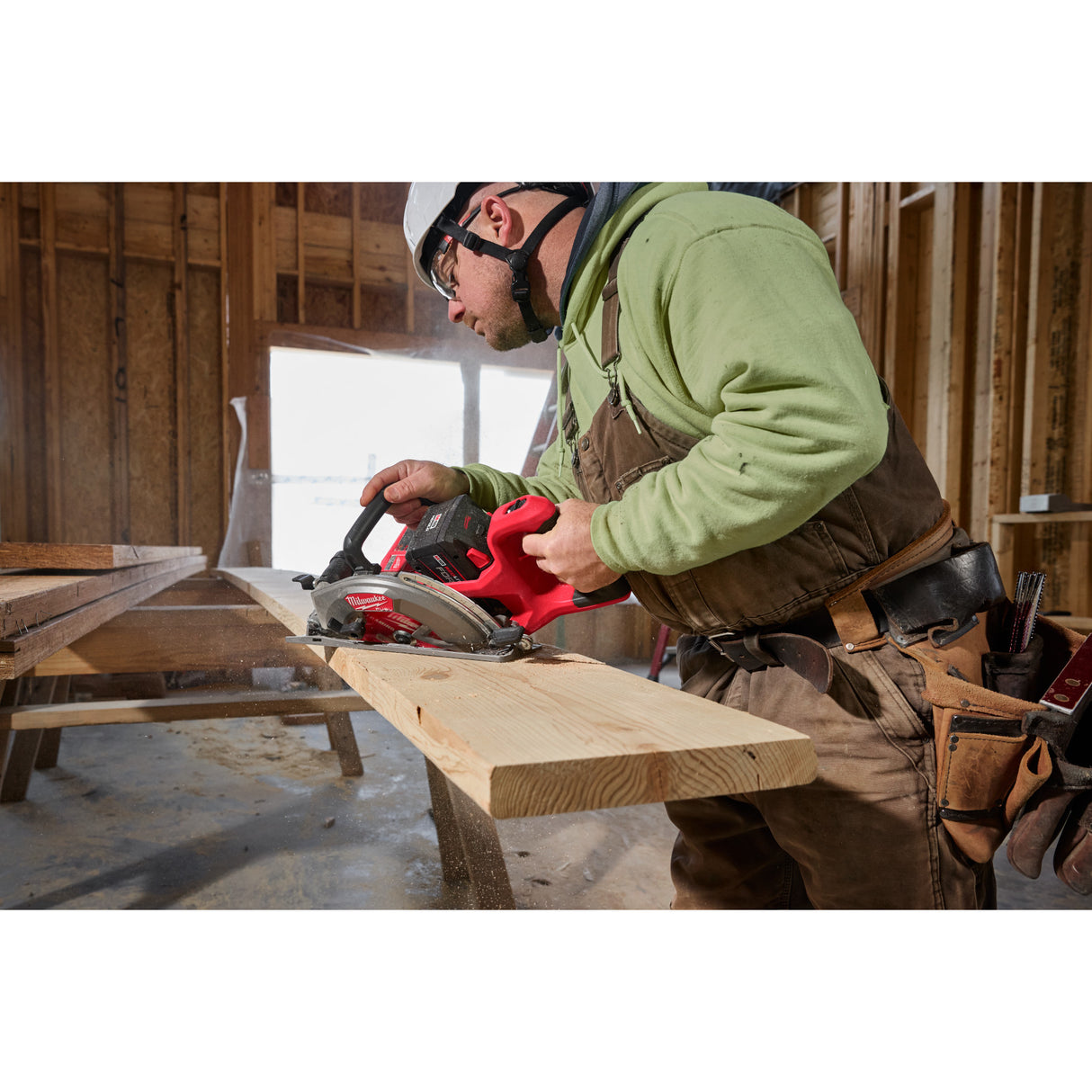 Milwaukee 2930-20 M18 FUEL™ 7-1/4" Rear Handle Circular Saw