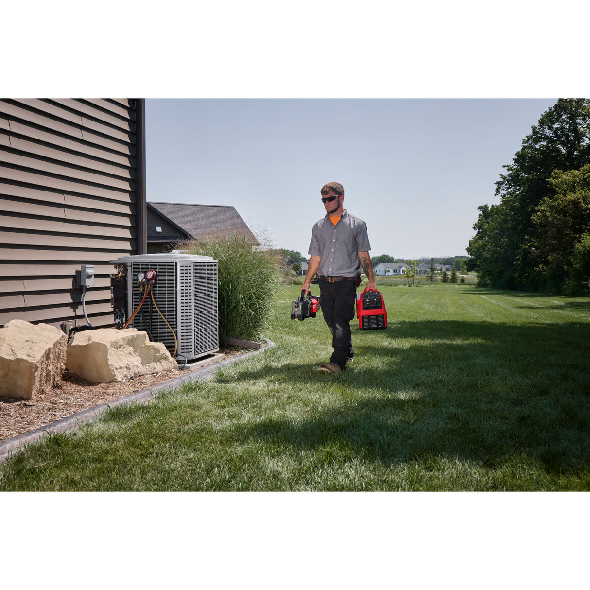 Milwaukee 2938-21 M18™ Brushless Refrigerant Recovery Machine