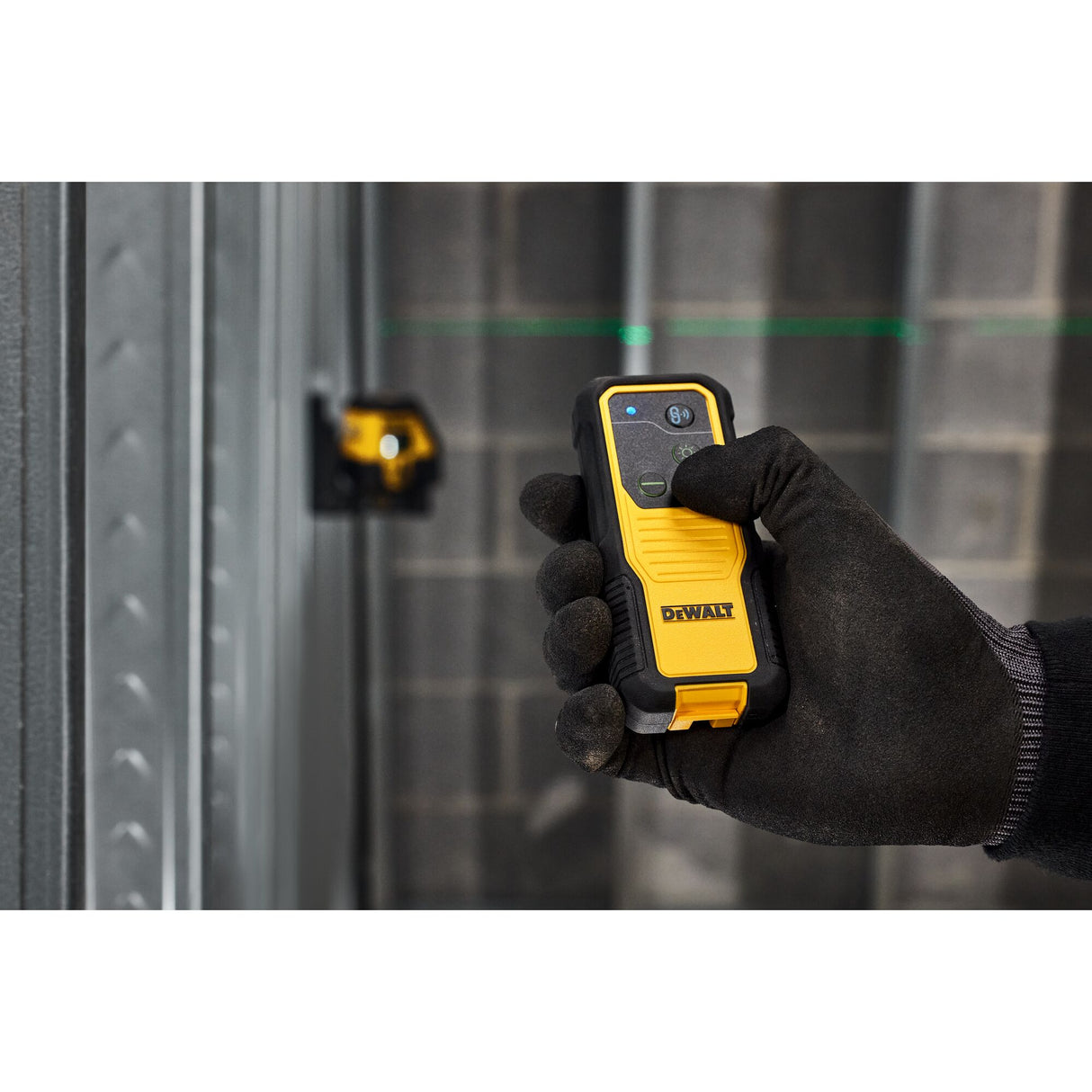 DEWALT DCLEAUSBRC1 Remote Control for USB DEWALT Green Cross Line Laser DCLE14201G/GB