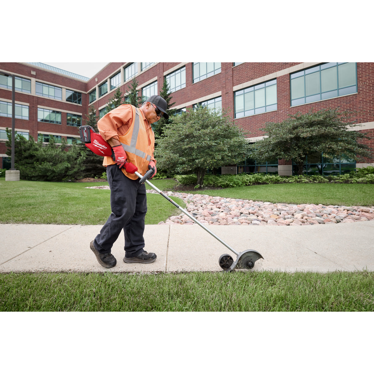 Milwaukee 3011-21HD M18 FUEL™ Edger Kit