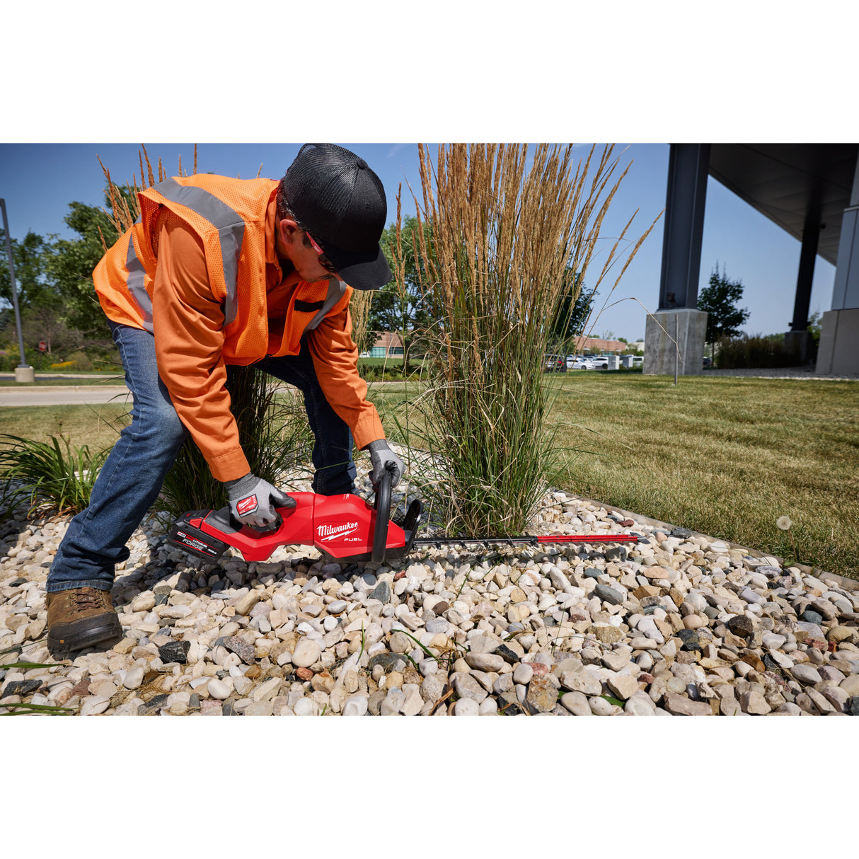 Milwaukee 3033-20 M18 FUEL™ 24" Hedge Trimmer