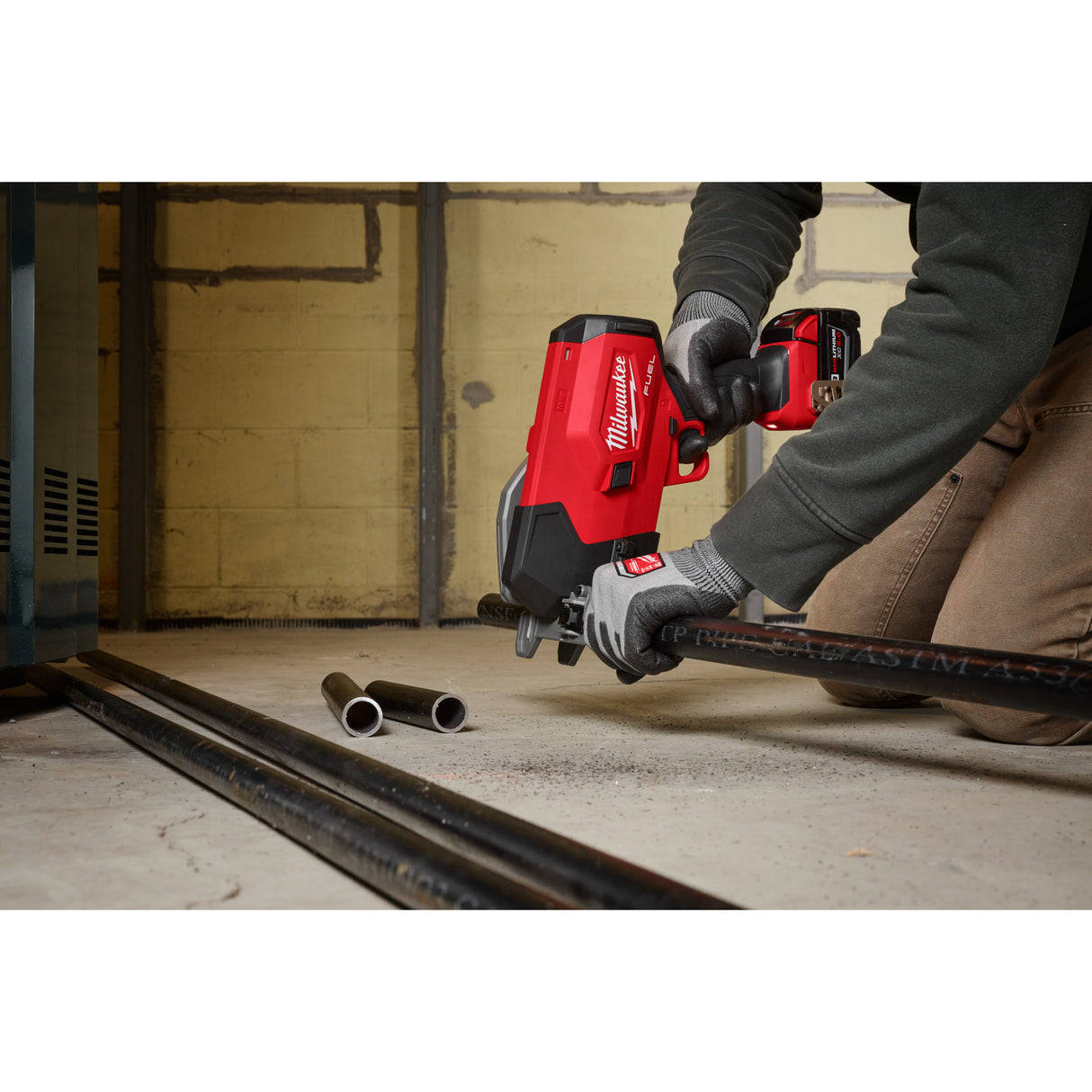 Milwaukee 3469-20 M18 FUEL™ ½”-1” Steel Pipe Cutter
