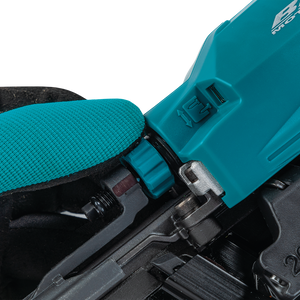 Makita DBN900ZK 18V LXT® Lithium‑Ion Cordless 30º Clipped Head 3‑1/2" Framing Nailer, Tool Only