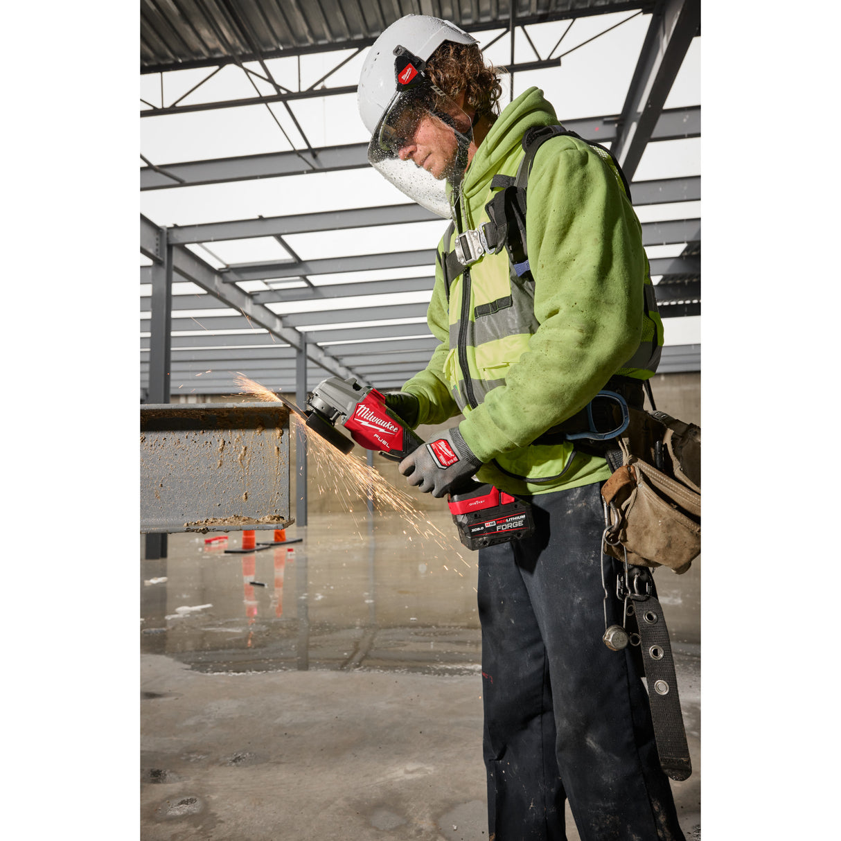 Milwaukee 3676-20 M18 FUEL™ 4 1/2" - 6" Dual Trigger Braking Grinder, Paddle Switch w/ ONE KEY™