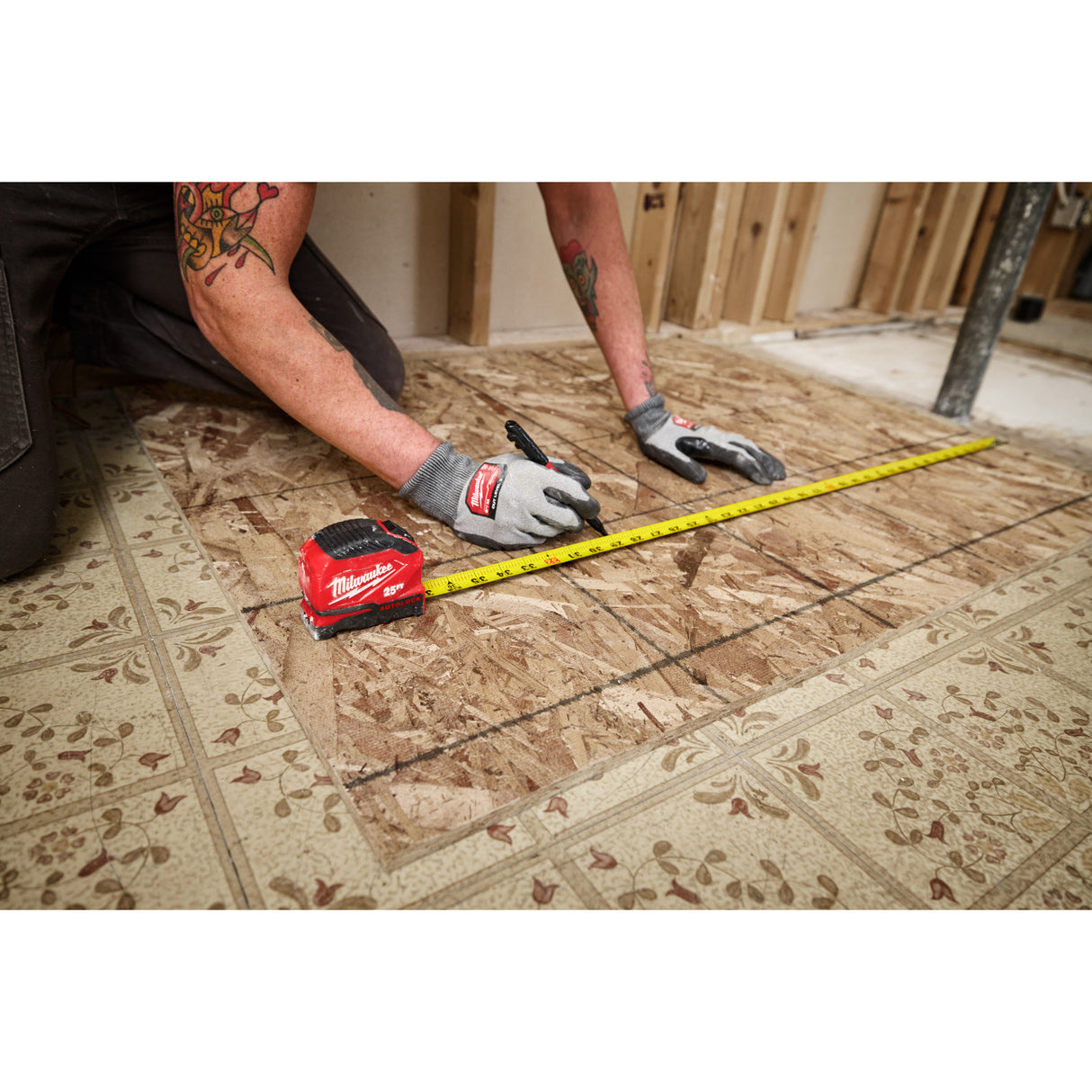 Milwaukee Tool 48-22-1825 25 ft Auto-Lock Tape Measure