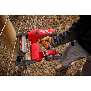 Milwaukee 2843-22 M18 FUEL™ Utility Fencing Stapler Kit