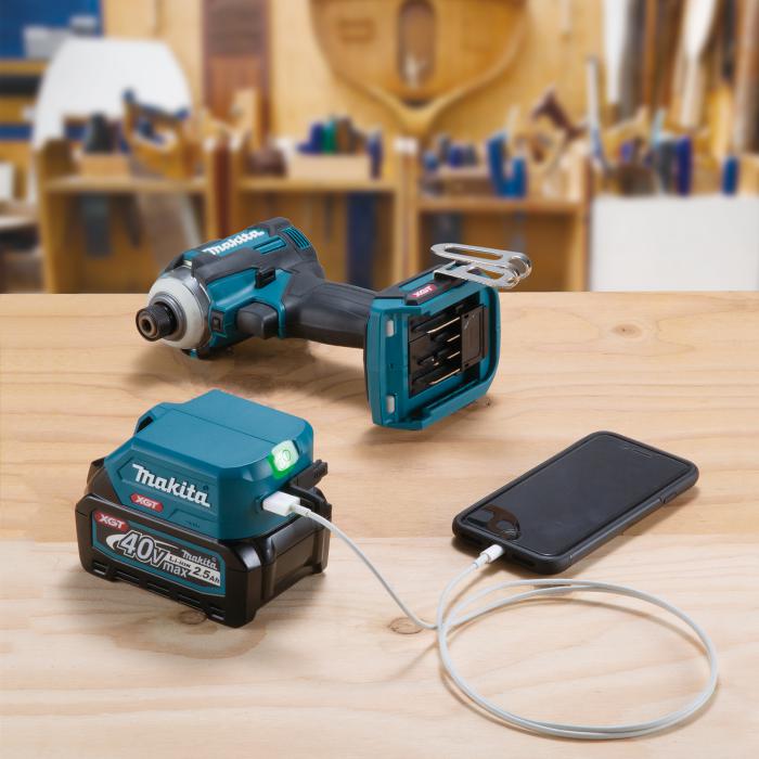Makita ADP001G 40Vmax XGT USB Power Source Adapter
