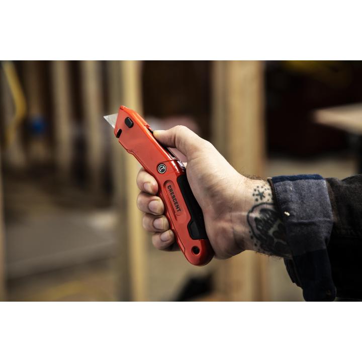 Crescent CTKRTC Retractable Utility Knife