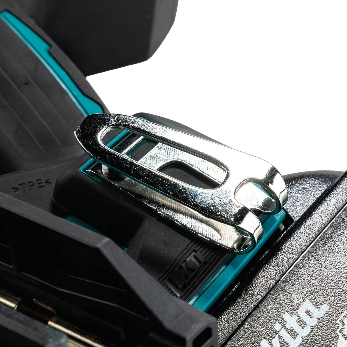 Makita DBN620Z 18V LXT Brushless 2-1/2" 15 ga Finish Nailer, 34°, Tool Only