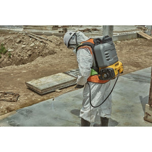 DEWALT DCCS1100GH1 20V MAX* XR® Concrete Chemical Sprayer Kit