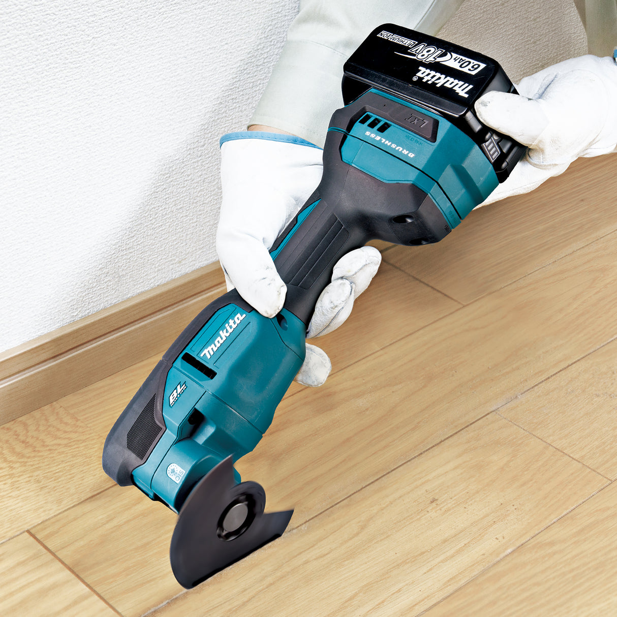 Makita DTM53ZX1 18V LXT Brushless Tool-less Multi Tool w/Accessory Kit, Tool Only