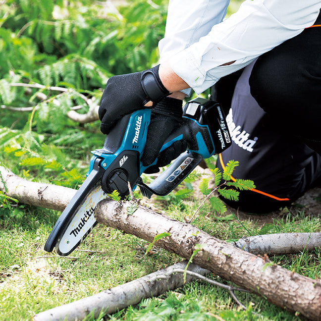 Makita DUC150M001 18V LXT Brushless 6" Pruning Saw, 4.0Ah x1Kit