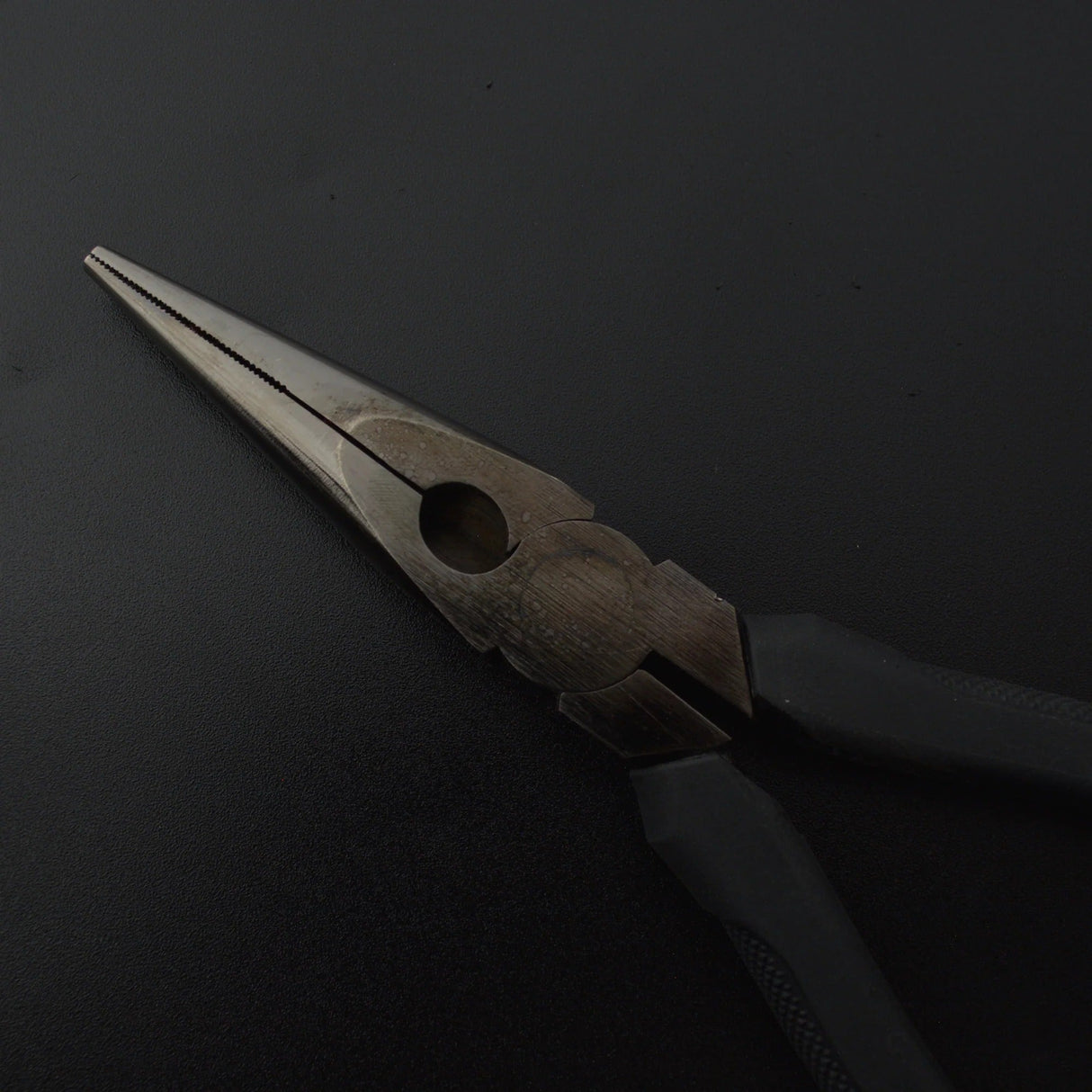 Fujiya Kurokin 350-150BG Long Nose Pliers