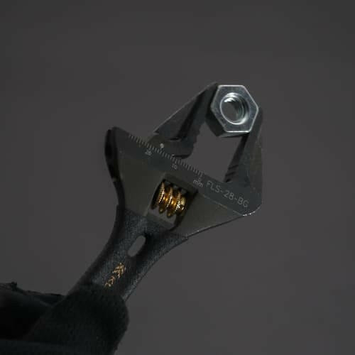 Fujiya Kurokin FLS-43-BG Lightweight Short Adjustable Wrench with Serrated Jaws