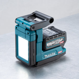 Makita ML013G 40Vmax XGT LED Magnetic Light, 1200 Lumens, Tool Only
