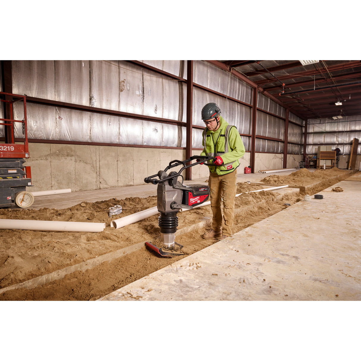 Milwaukee MXF270-2HD MX FUEL™ 70 kg Rammer Kit