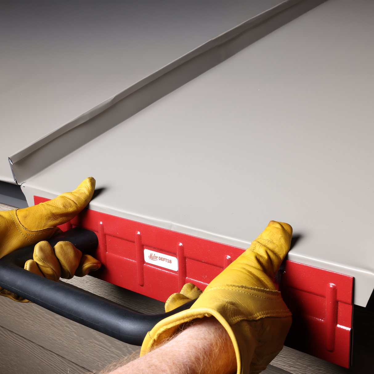 MALCO DEFT18 18" Drip Edge Folding Tool