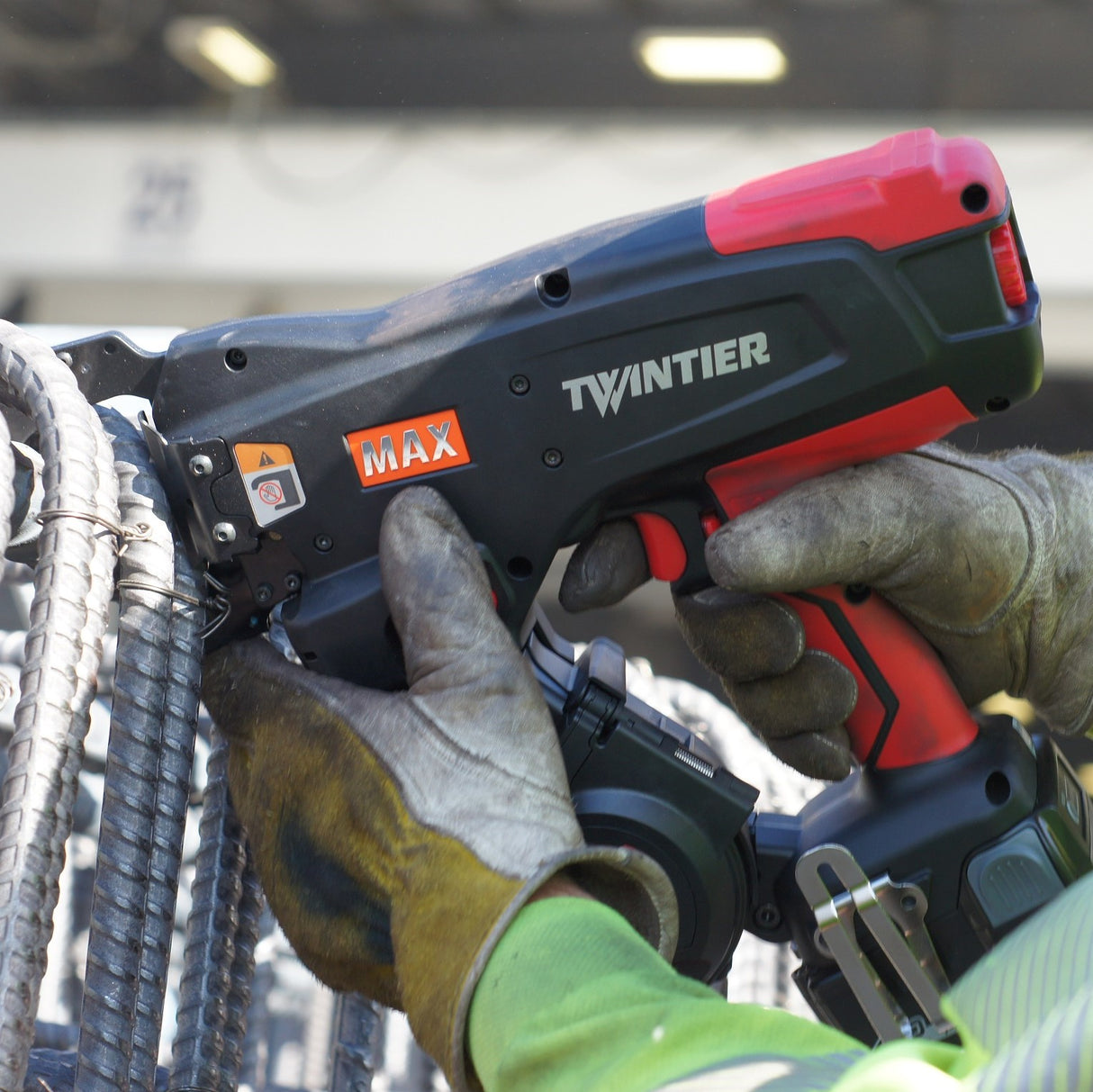 MAX RB611T Large Rebar Tying Tool