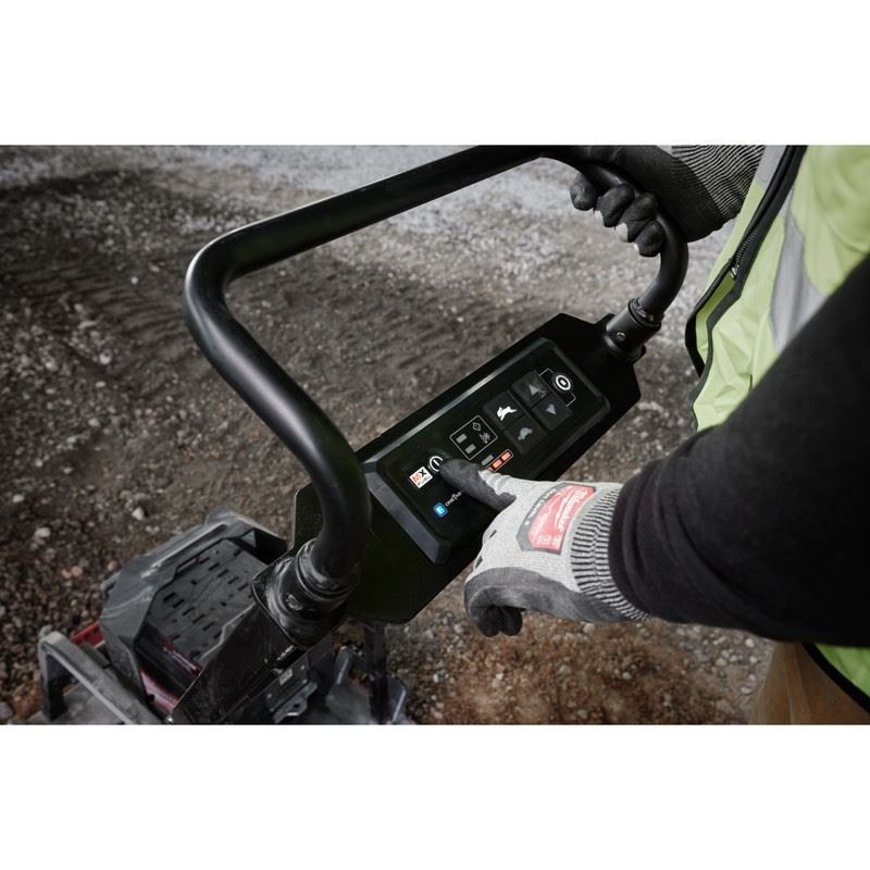 Milwaukee MXF220-2HD MX FUEL 20in Plate Compactor Kit