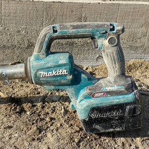 Makita VL001GZ 40Vmax XGT Brushless Concrete Screed, Tool Only
