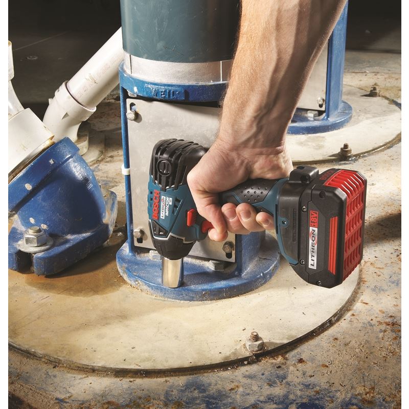 Bosch | 24618 - 01 18V Impact Wrench W/Fat Packs | BFP - Mississauga Hardware Centre Inc