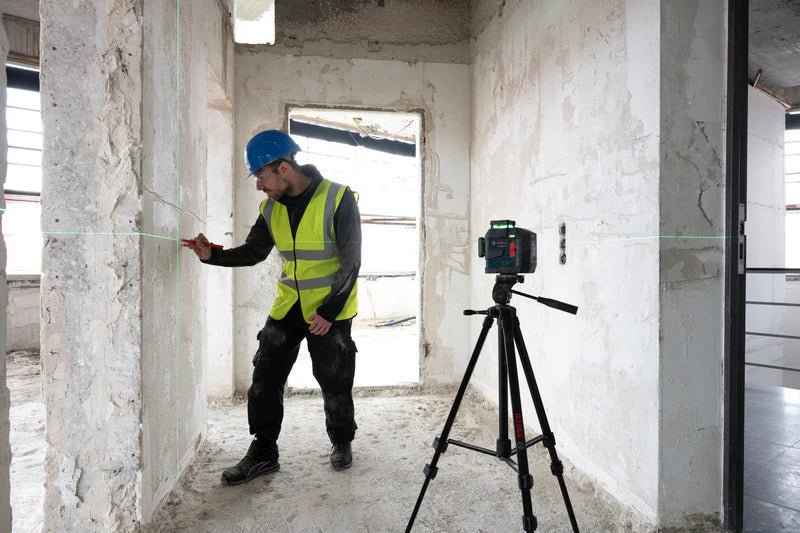 Bosch GLL300 - 42GL 3.7V 360⁰ Green - Beam Three - Plane Leveling and Alignment Laser with Li - Ion Battery - Mississauga Hardware Centre Inc