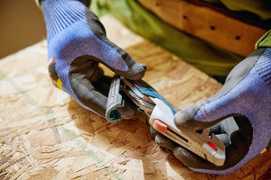 Bosch H11 - 13000 - 1 Retractable Utility Knife - Mississauga Hardware Centre Inc