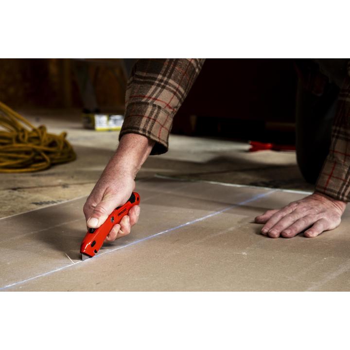 Crescent CTKRTC Retractable Utility Knife - Mississauga Hardware Centre Inc